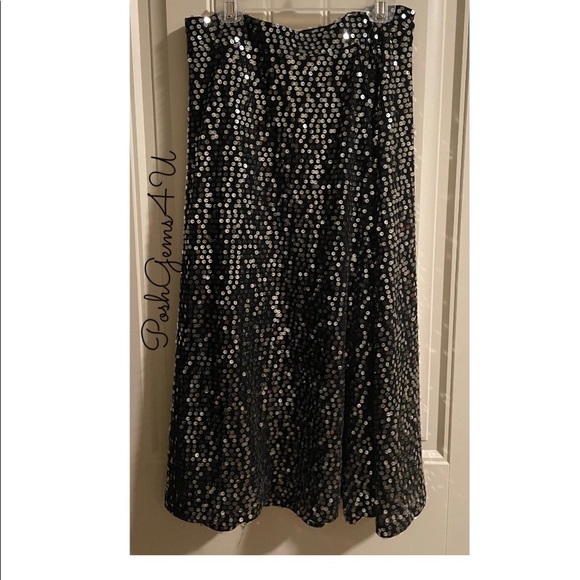 PRELOVED ✨ Lulus Sequins Skirt - Picture 2 of 3